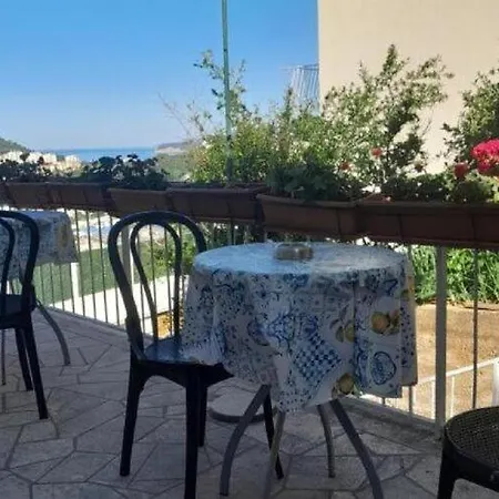Apartment In Dubrovnik For 2 People Apartamento
