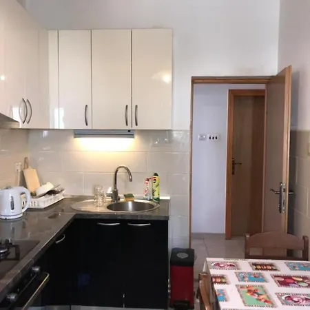 Apartamento Apartment In Dubrovnik For 2 People